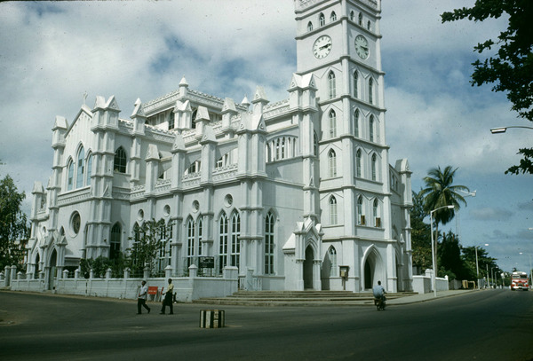 Nigeria-Cathedral-Church-of-Christ-in-Lagos.jpg